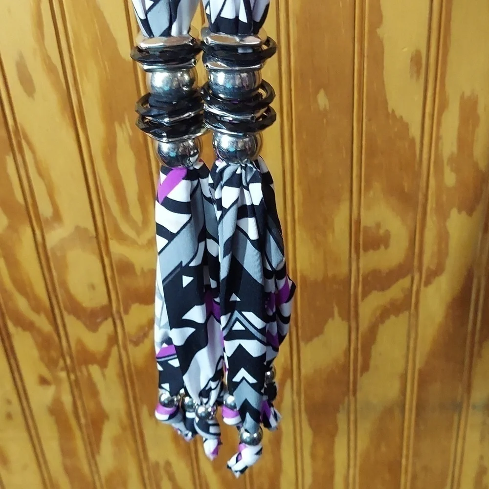 Scarf , belt